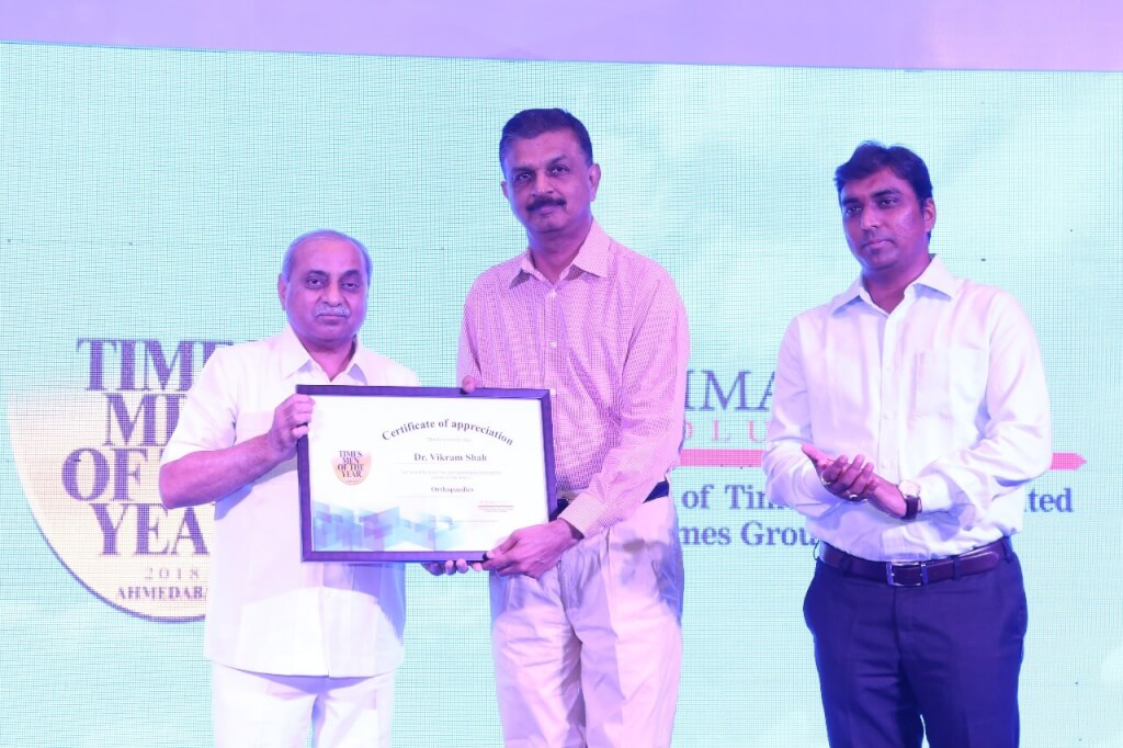 Dr. Vikram I. Shah, CMD, Shalby Limited receiving the Times Group’s ‘Man of the Year’ award