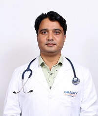 Dr. Navneet Kumar